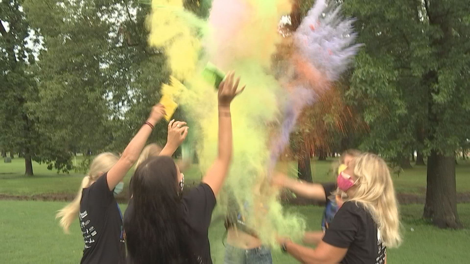 COLOR WALK1.jpg
